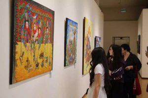 exhibition-showcases-women-artists-of-the-turkic-world-e79d668