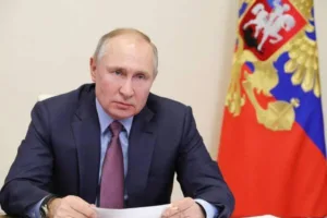 russias-putin-orders-creation-of-security-buffer-zone-along-ukraine-border-1c0c9c8