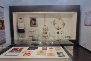 kazakhstan-hosts-first-ever-hungarian-matyoacute-culture-exhibition-76ffe01