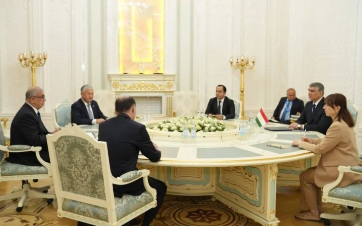 b6591a82f71413793eb52fd7bb9f7341