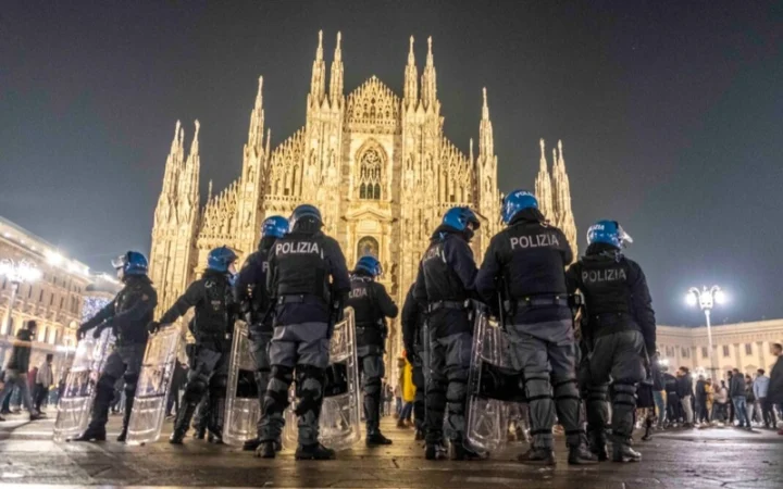 80581ca8fcdcbef560ed1b9d3da50b47