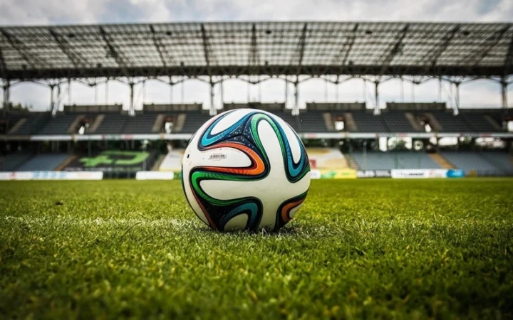 e74257cdcef47d133f4194213a99b2ca