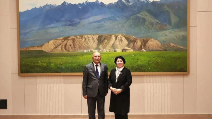 0499089ec975ad4216a0cef75dd4f00e