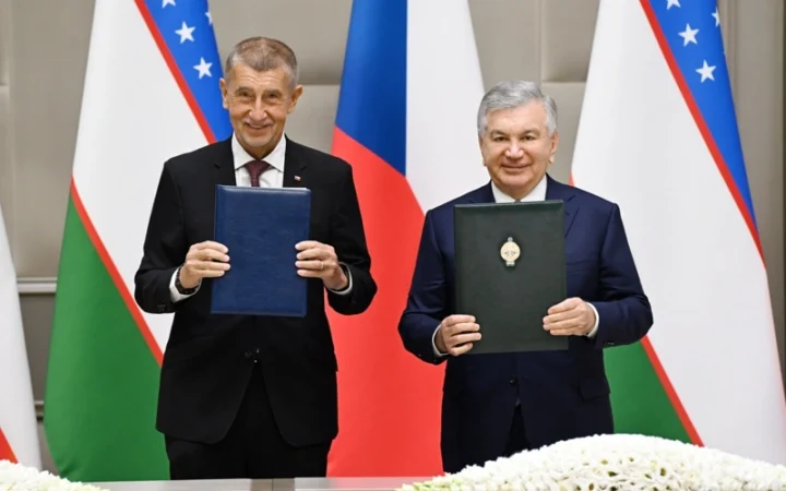 0c7d6d8a7c64bbf9880438a15ada9582