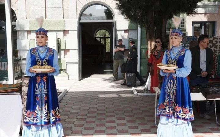 9a2cb6728749ce1fb668a4665259673e